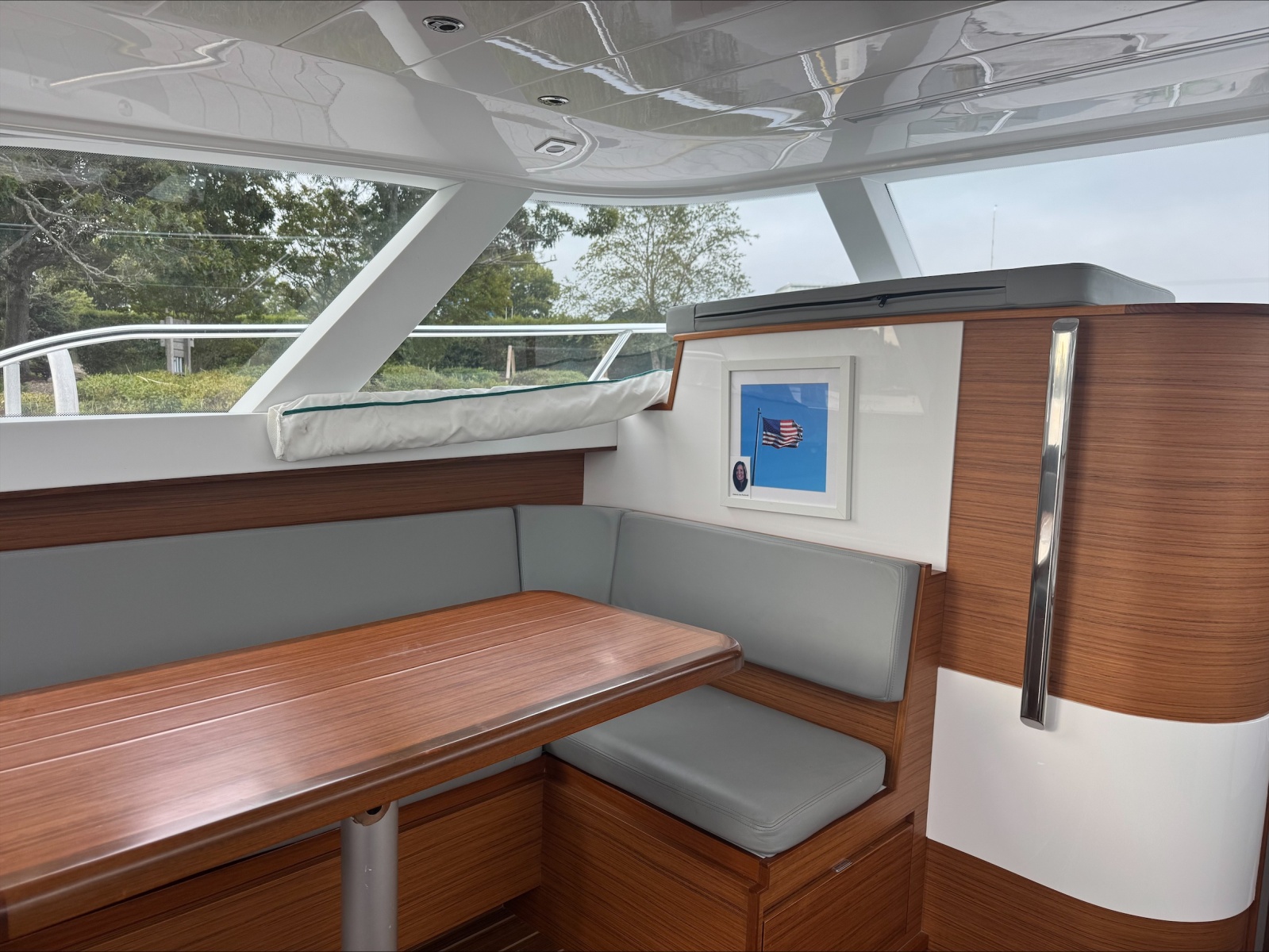 2021 Bertram 35 Flybridge