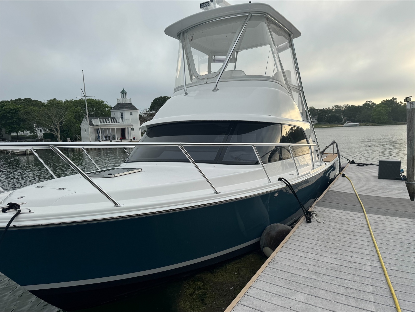 2021 Bertram 35 Flybridge