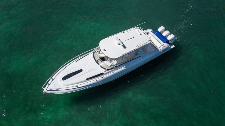 2014 Intrepid 400 Cuddy