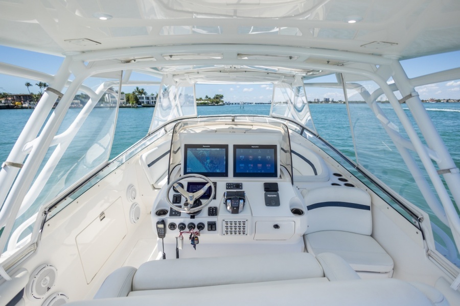 2014 Intrepid 400 Cuddy