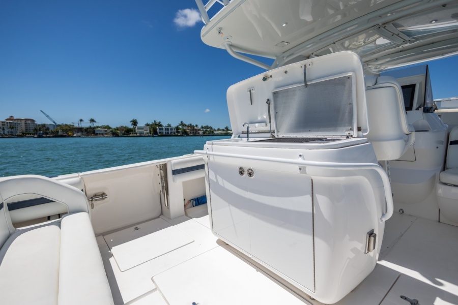 2014 Intrepid 400 Cuddy