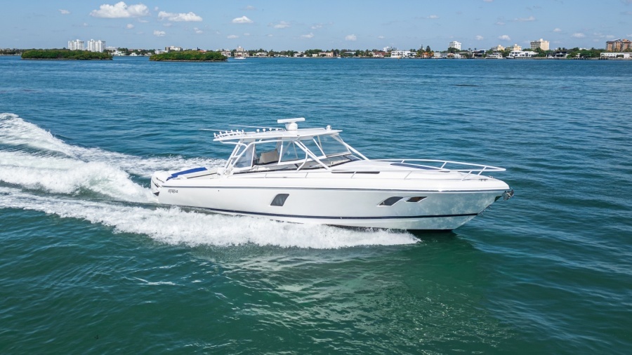 2014 Intrepid 400 Cuddy