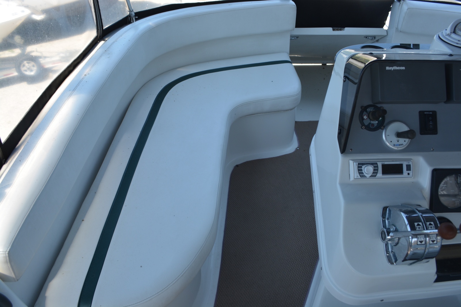1995 Mainship 37 Motor Yacht