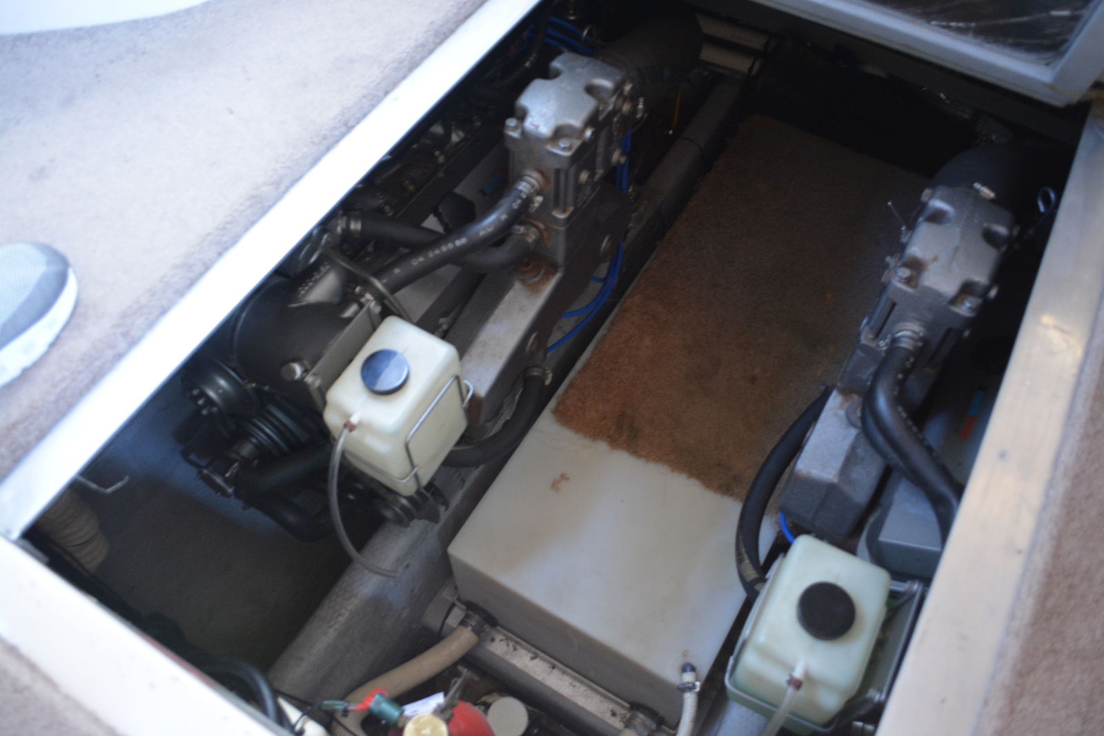 1995 Mainship 37 Motor Yacht
