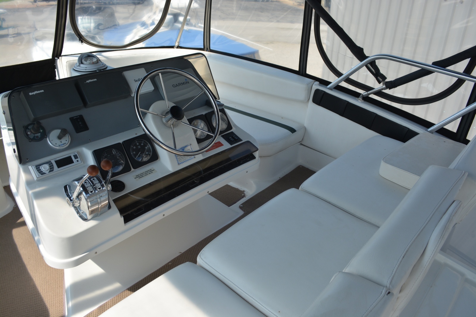 1995 Mainship 37 Motor Yacht