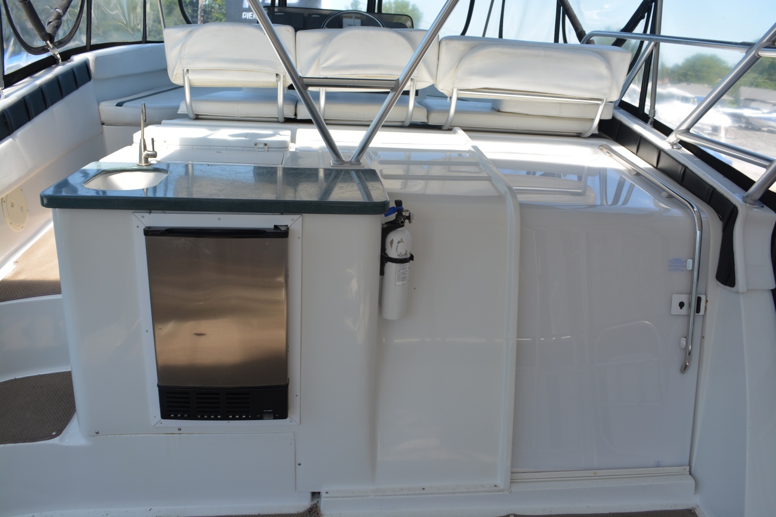 1995 Mainship 37 Motor Yacht