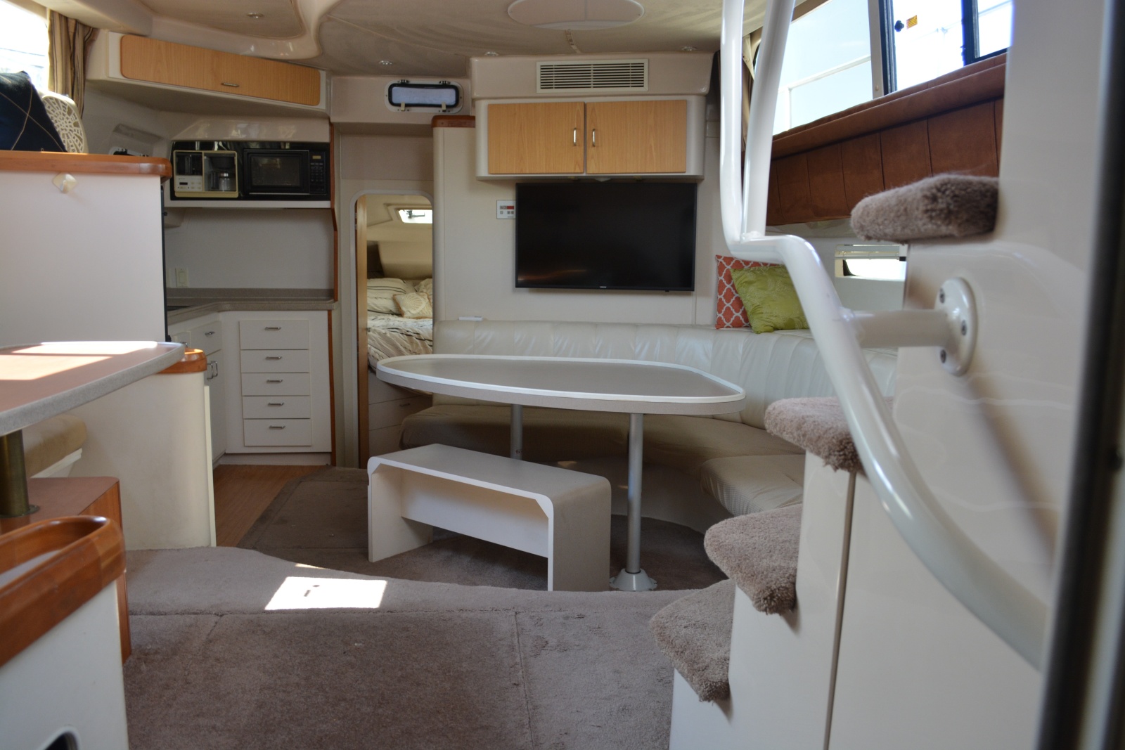 1995 Mainship 37 Motor Yacht