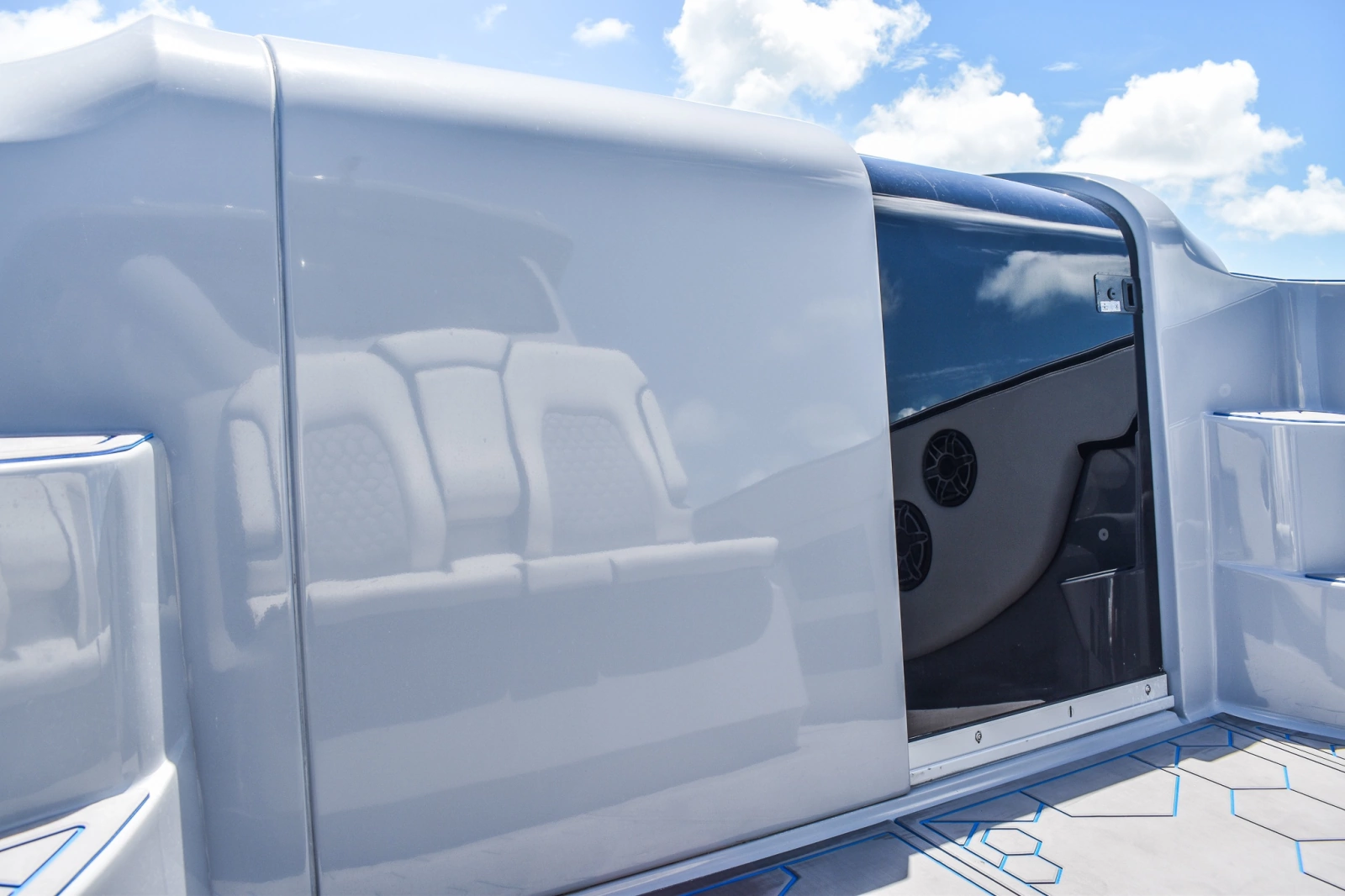 2022 Deep Impact 399 Cabin