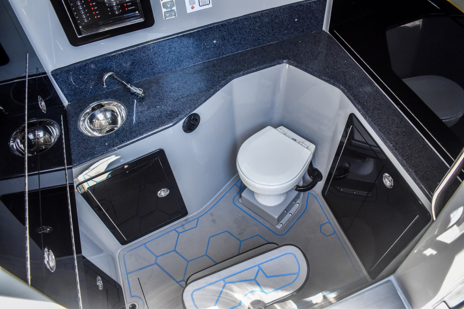 2022 Deep Impact 399 Cabin