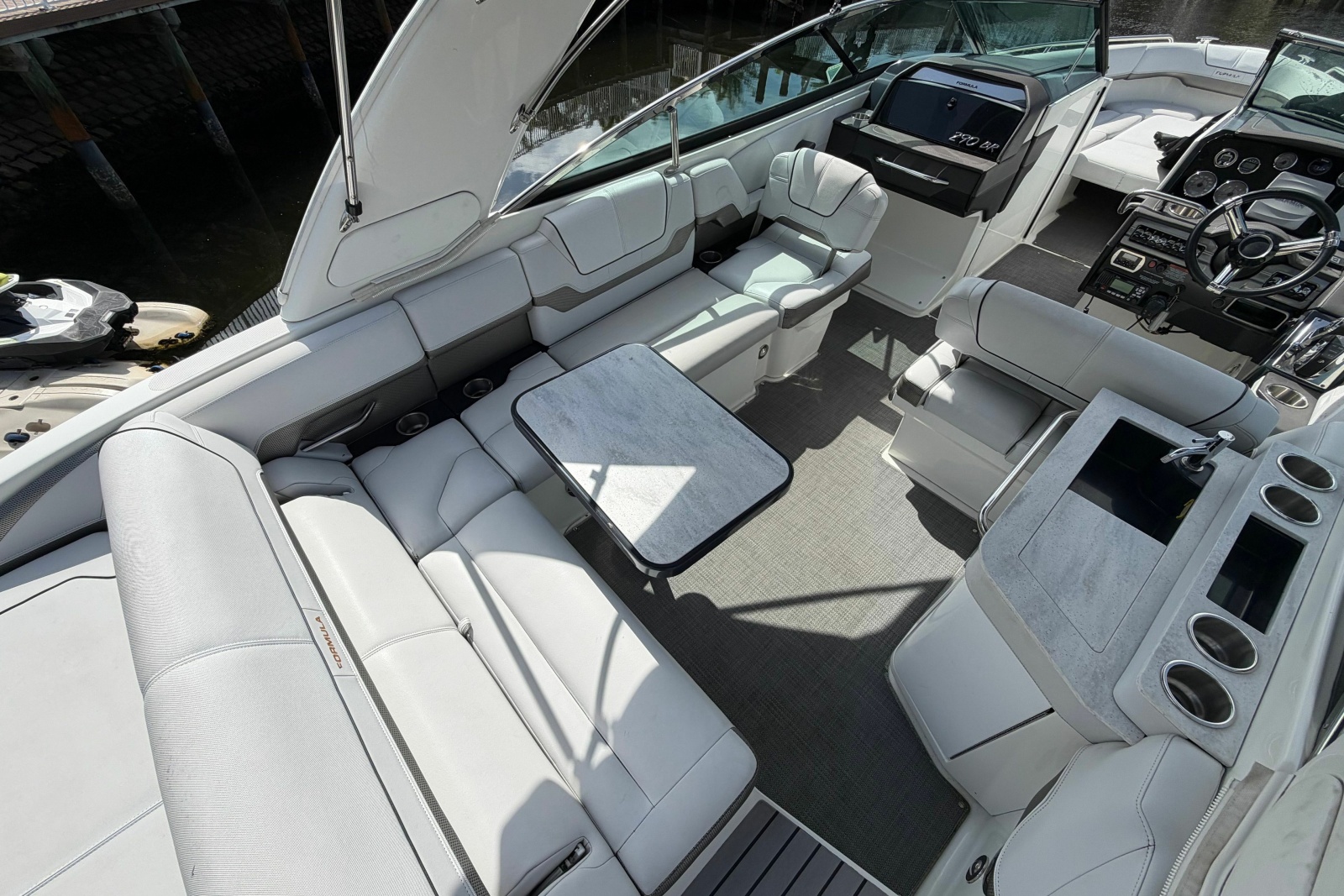 2017 Formula 290 Bowrider