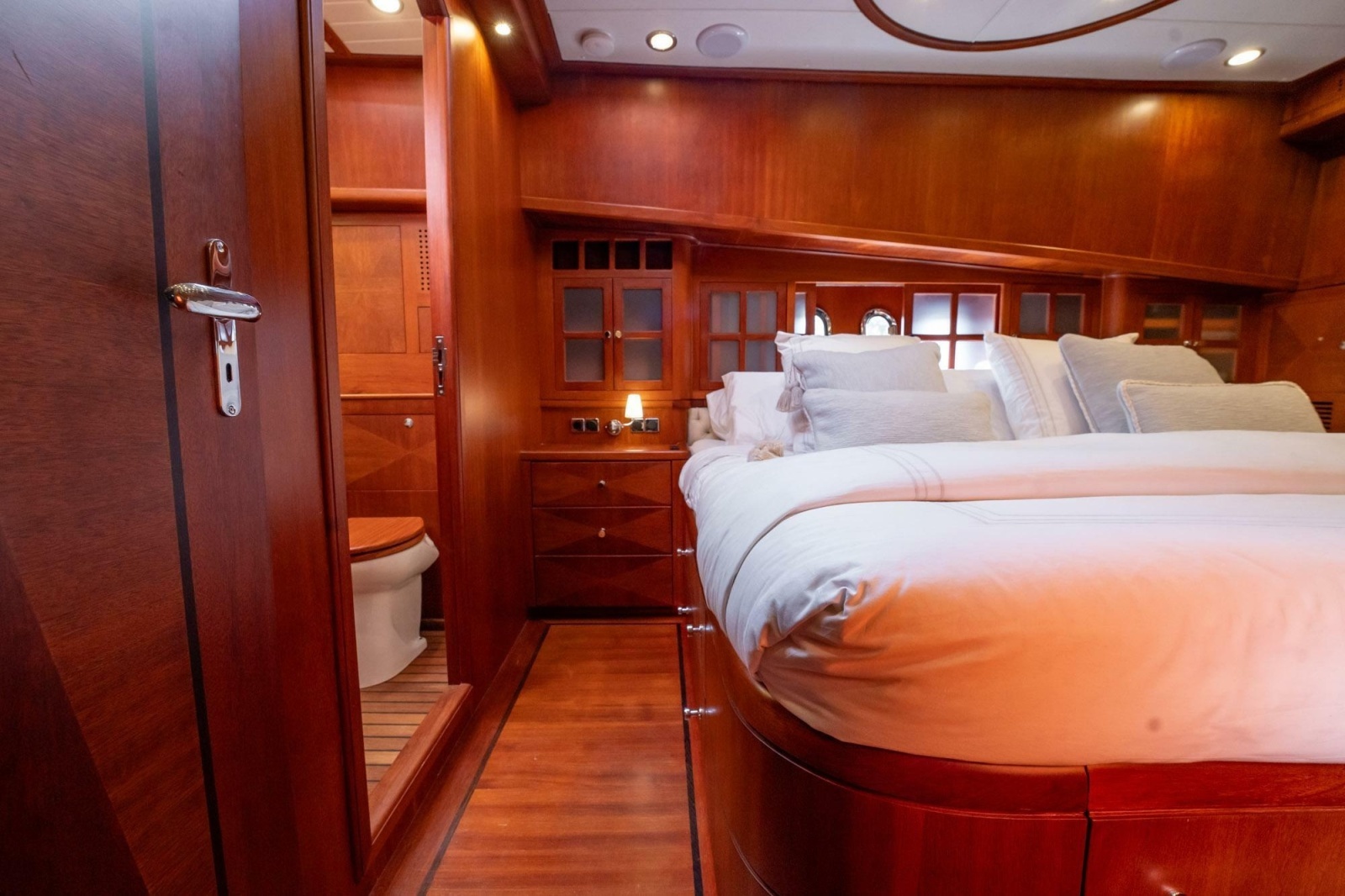 2006 Vicem 62 Custom