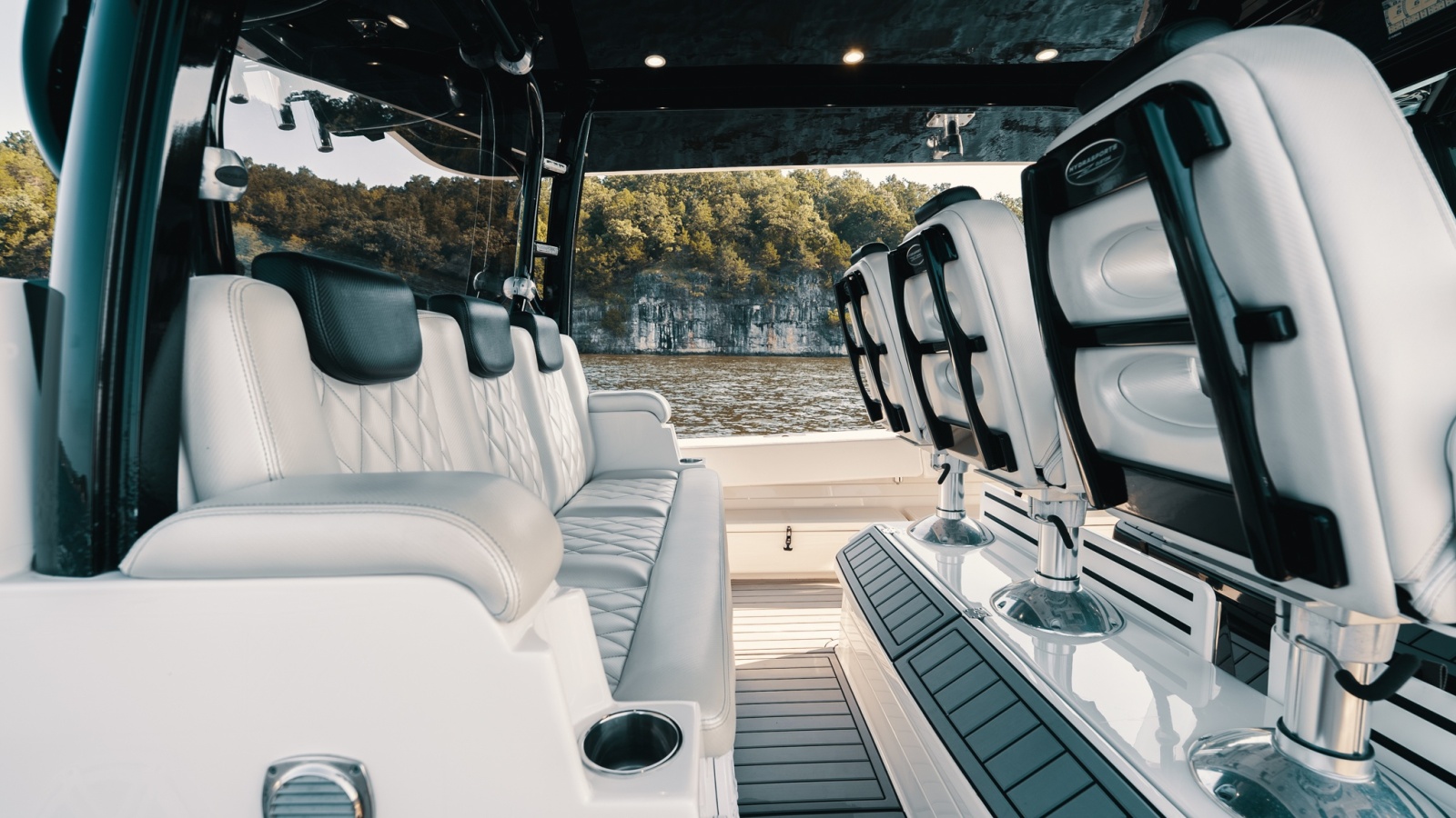 2018 HCB 53 Suenos