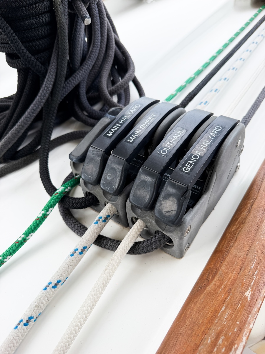 2009 Beneteau Oceanis 40