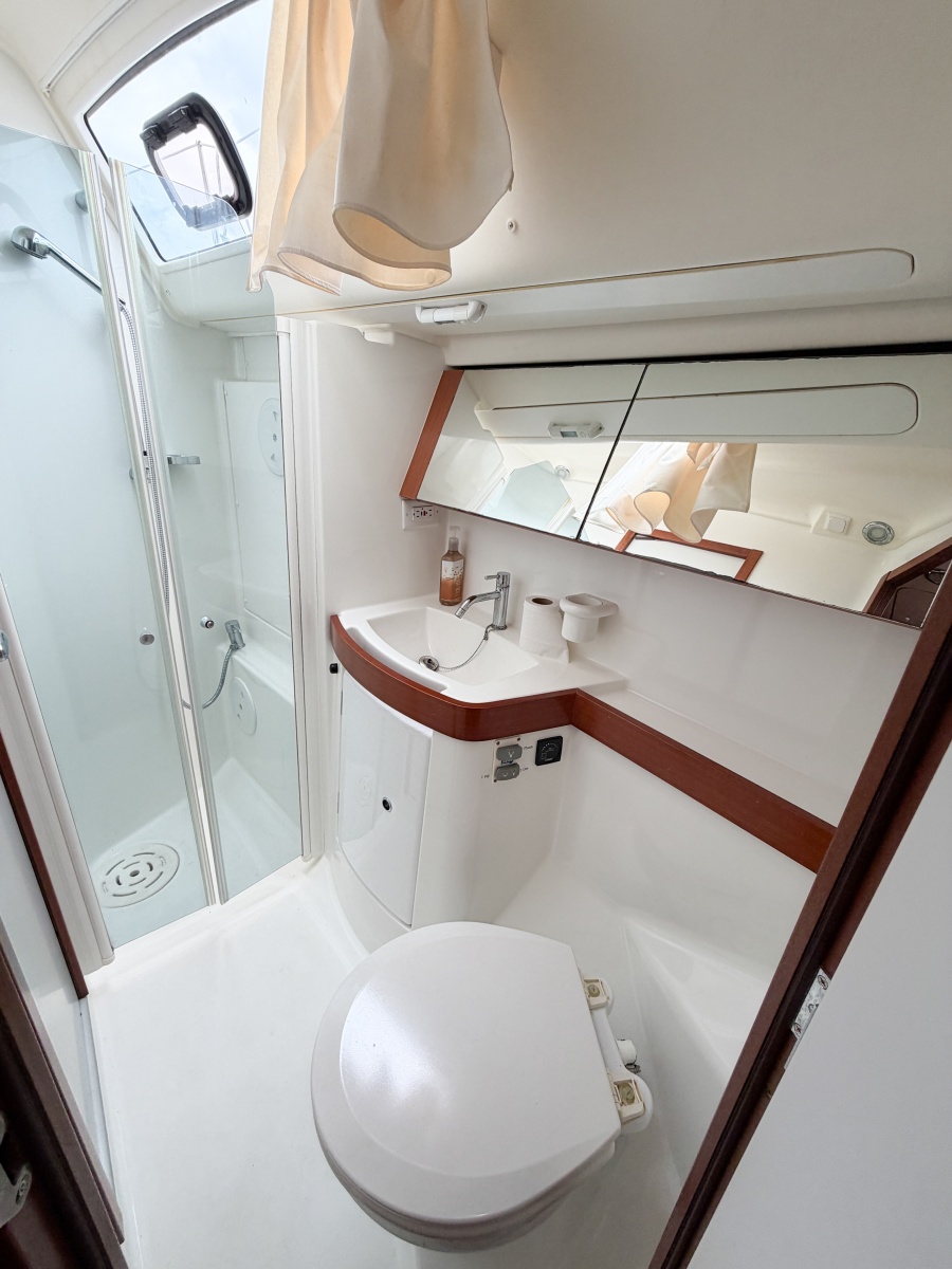 2009 Beneteau Oceanis 40