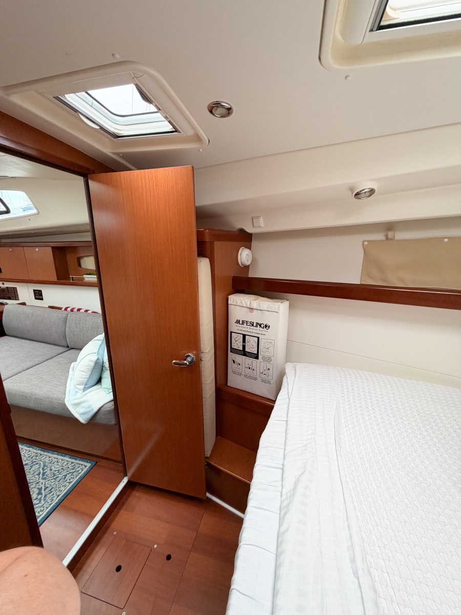 2009 Beneteau Oceanis 40