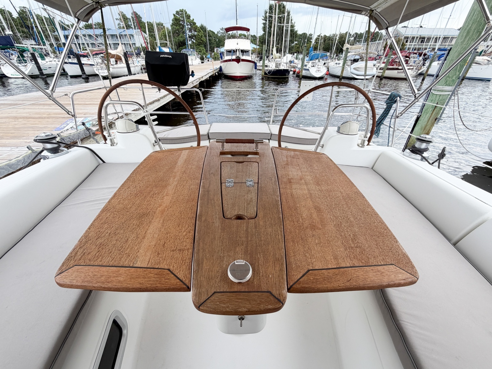 2009 Beneteau Oceanis 40