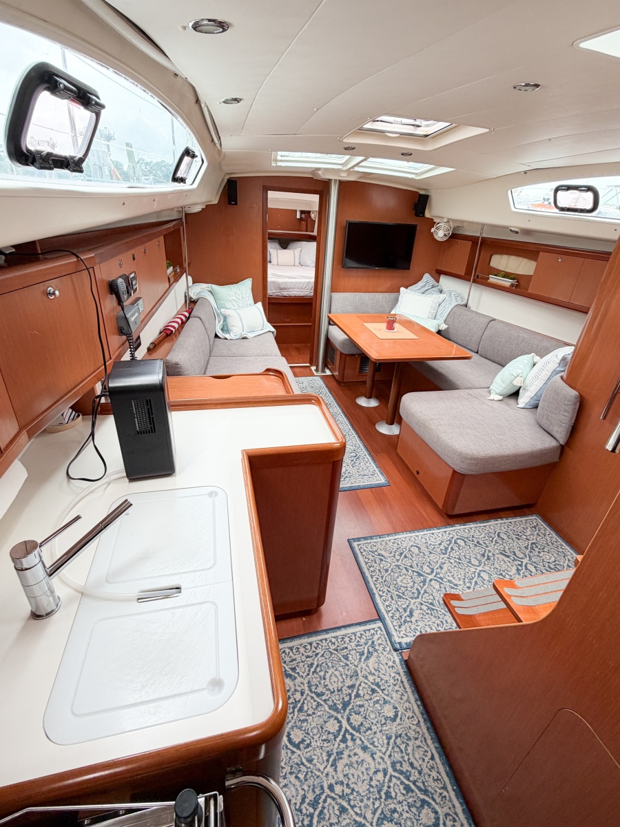 2009 Beneteau Oceanis 40