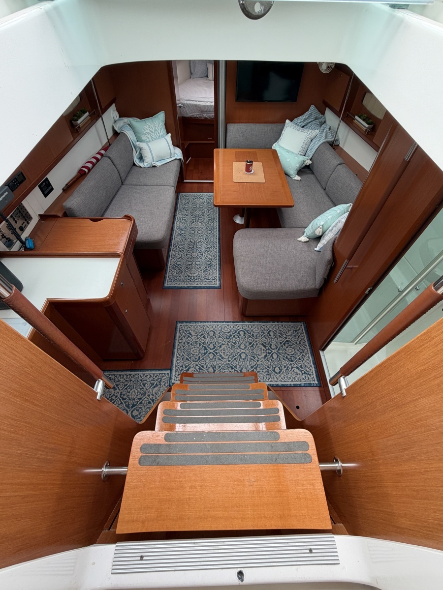2009 Beneteau Oceanis 40