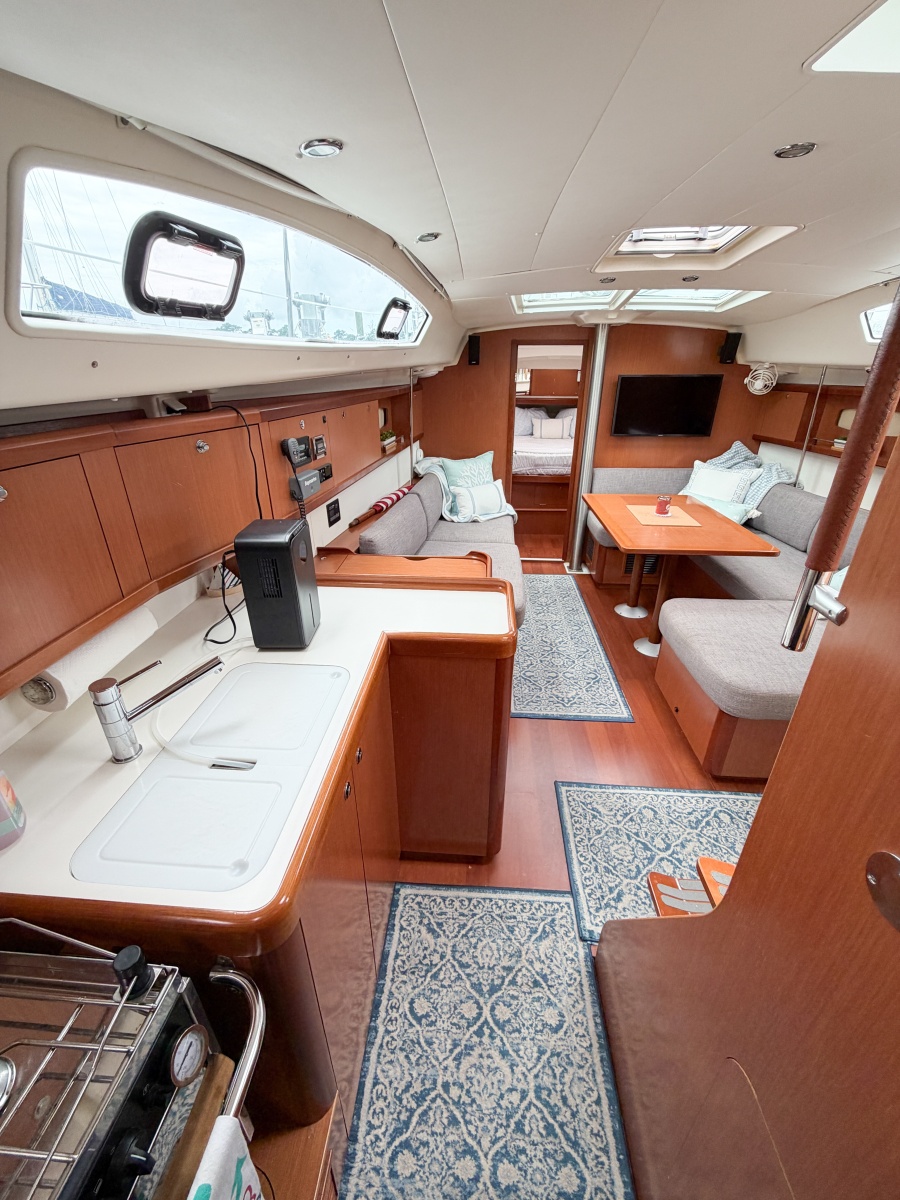 2009 Beneteau Oceanis 40