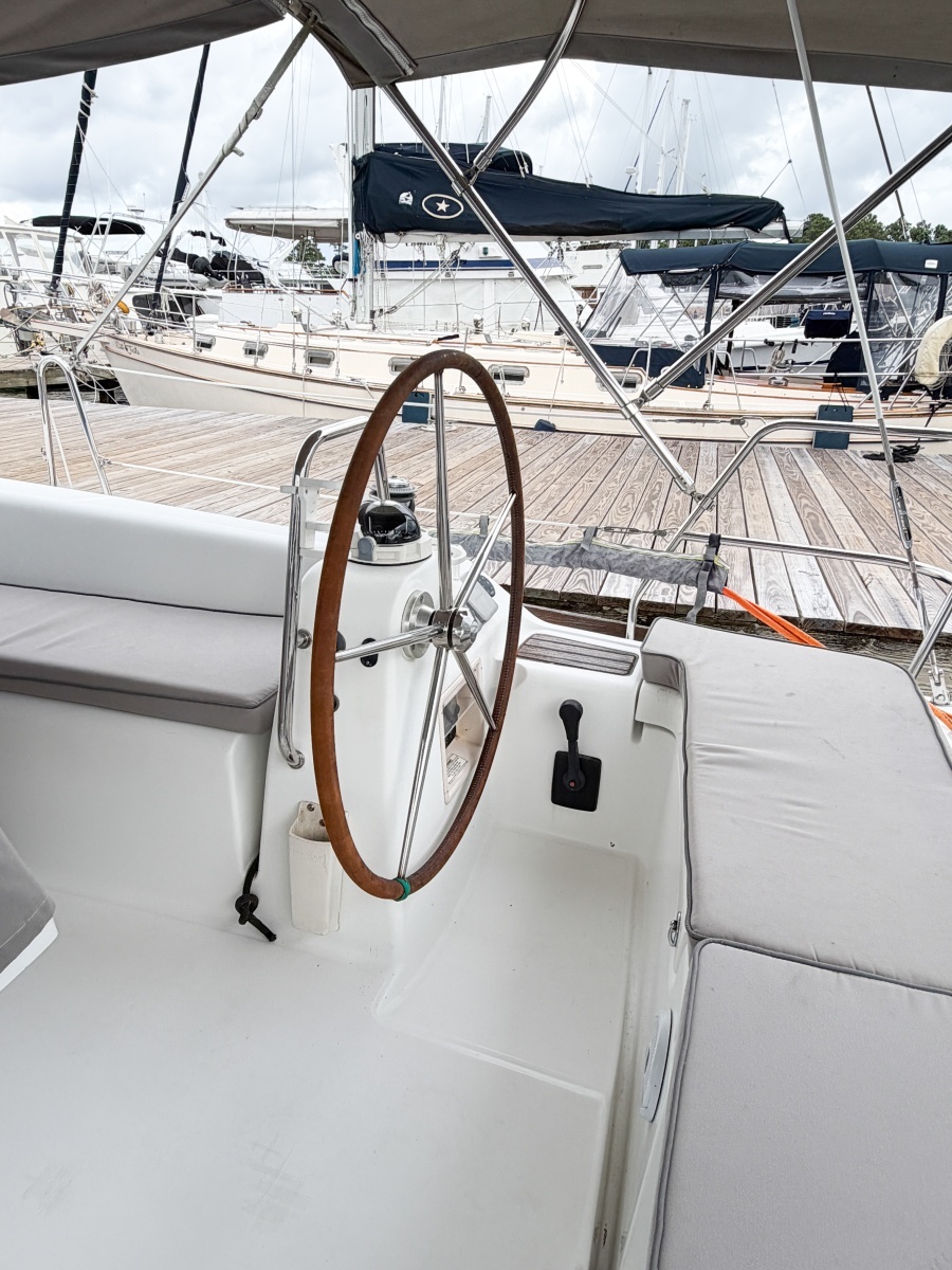2009 Beneteau Oceanis 40