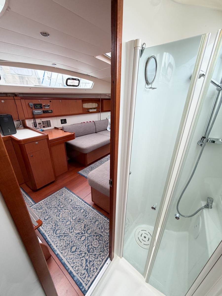 2009 Beneteau Oceanis 40
