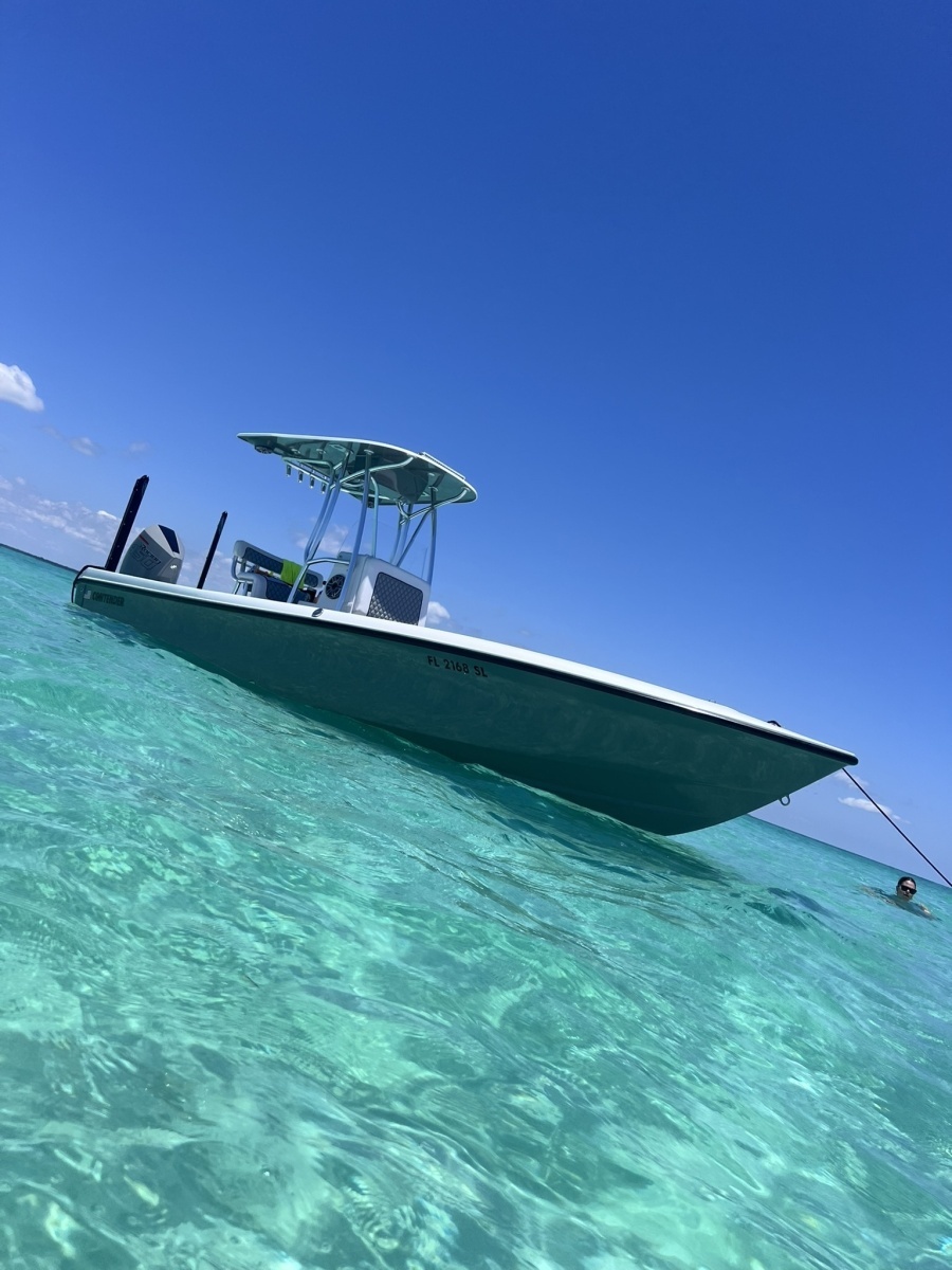 25ft Contender Yacht For Sale