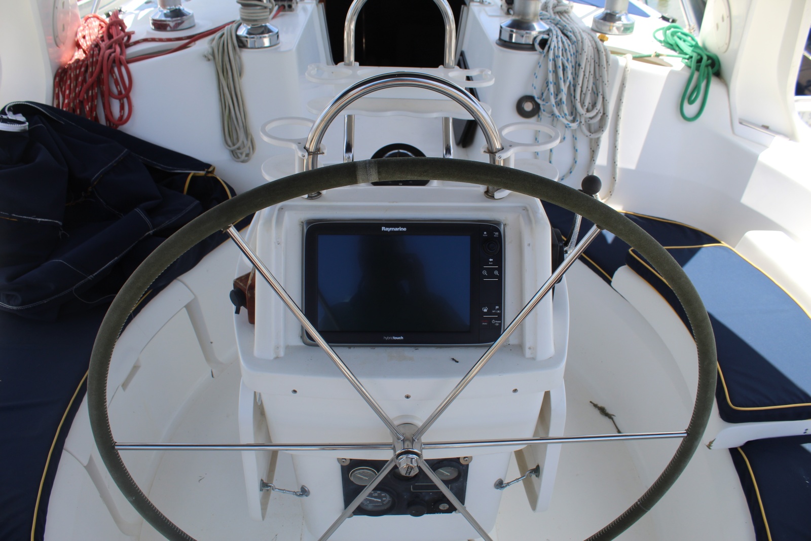 1997 Hunter 430