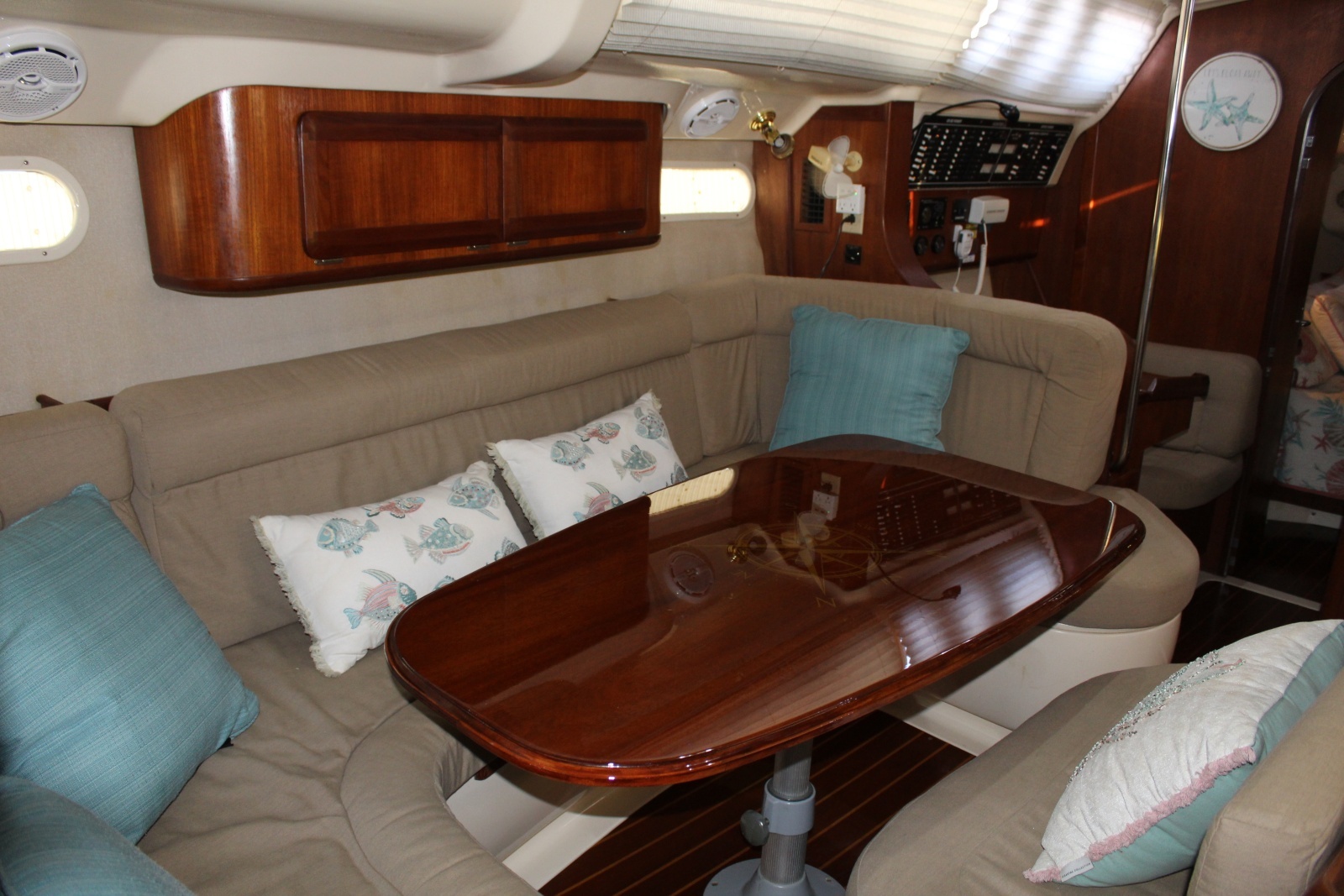 1997 Hunter 430