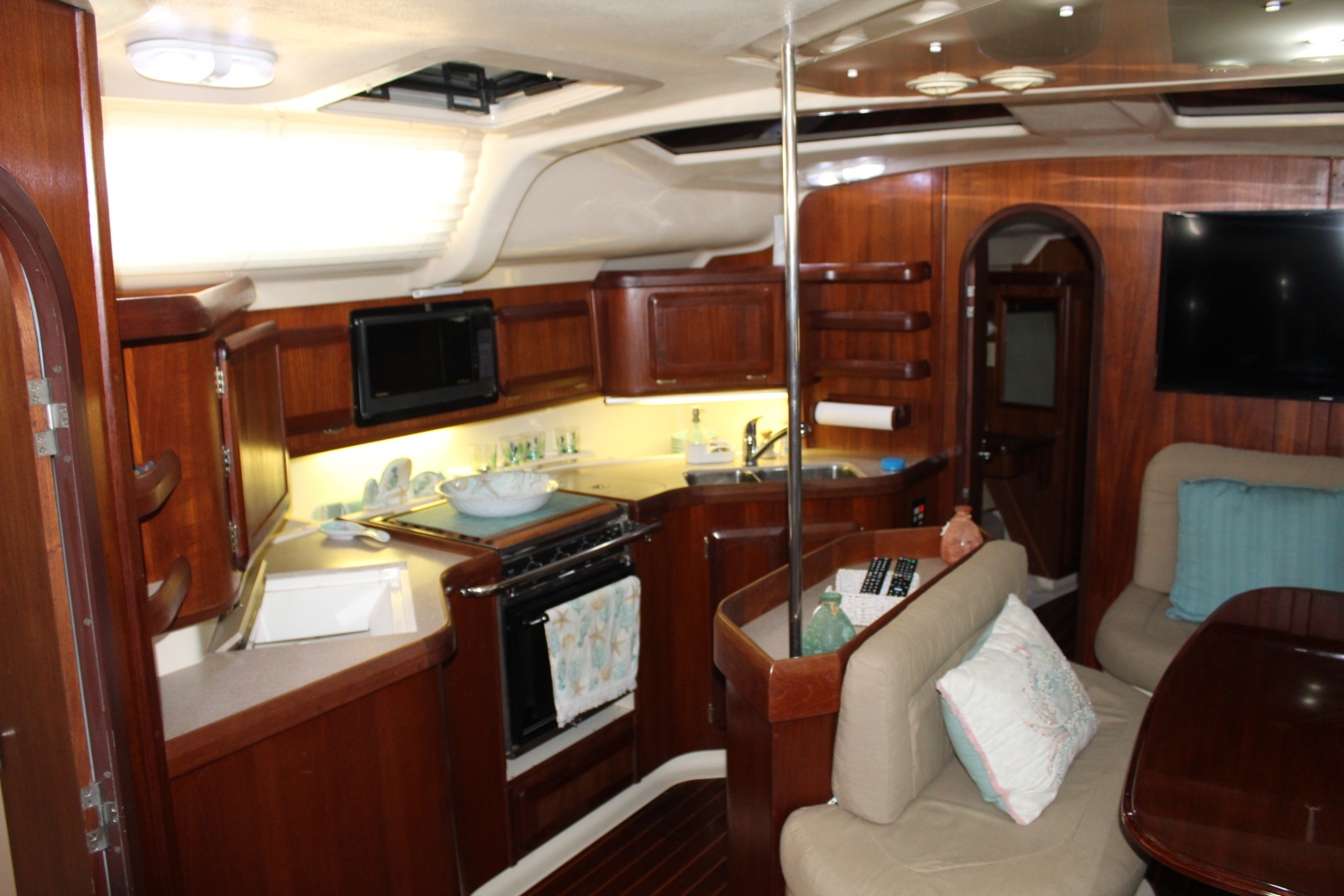 1997 Hunter 430