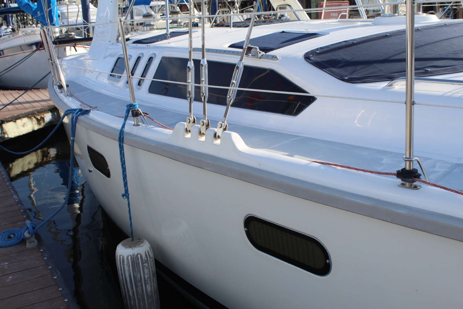 1997 Hunter 430