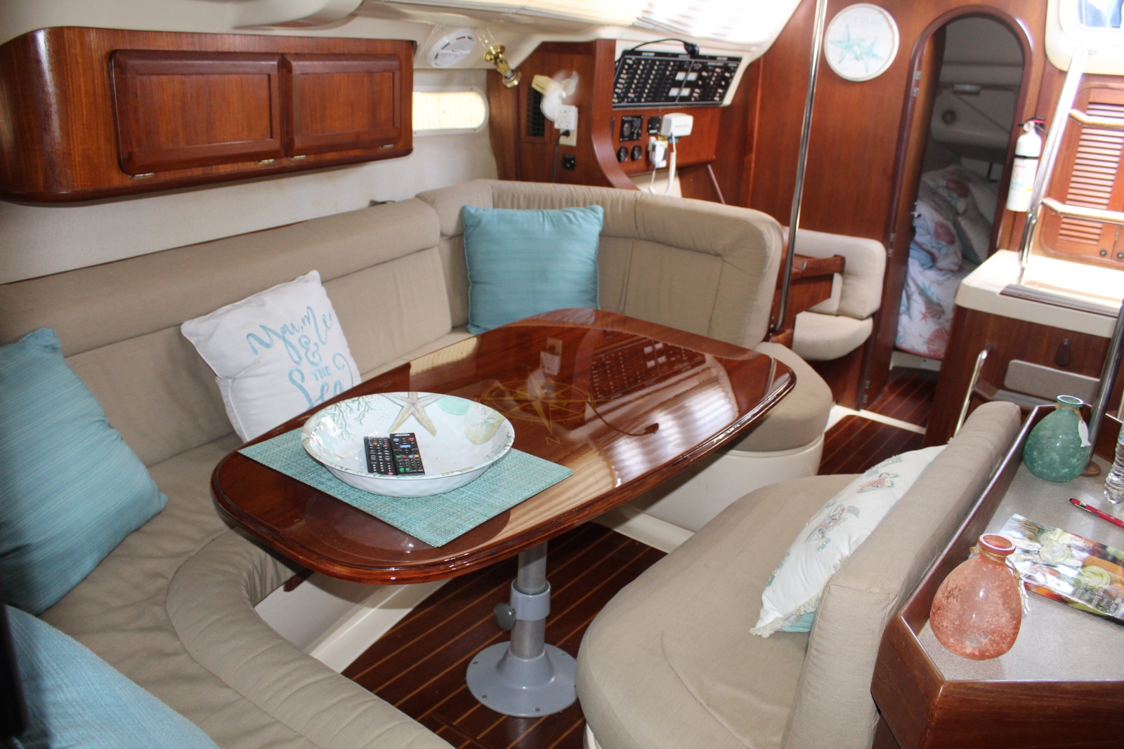 1997 Hunter 430
