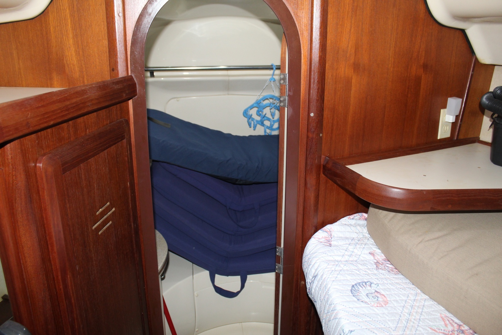 1997 Hunter 430