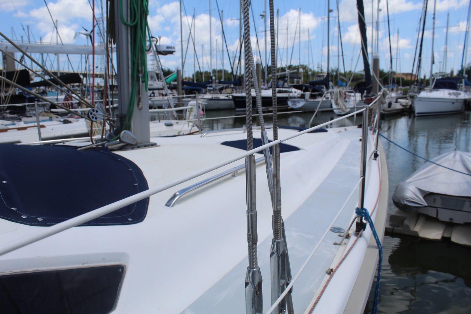 1997 Hunter 430