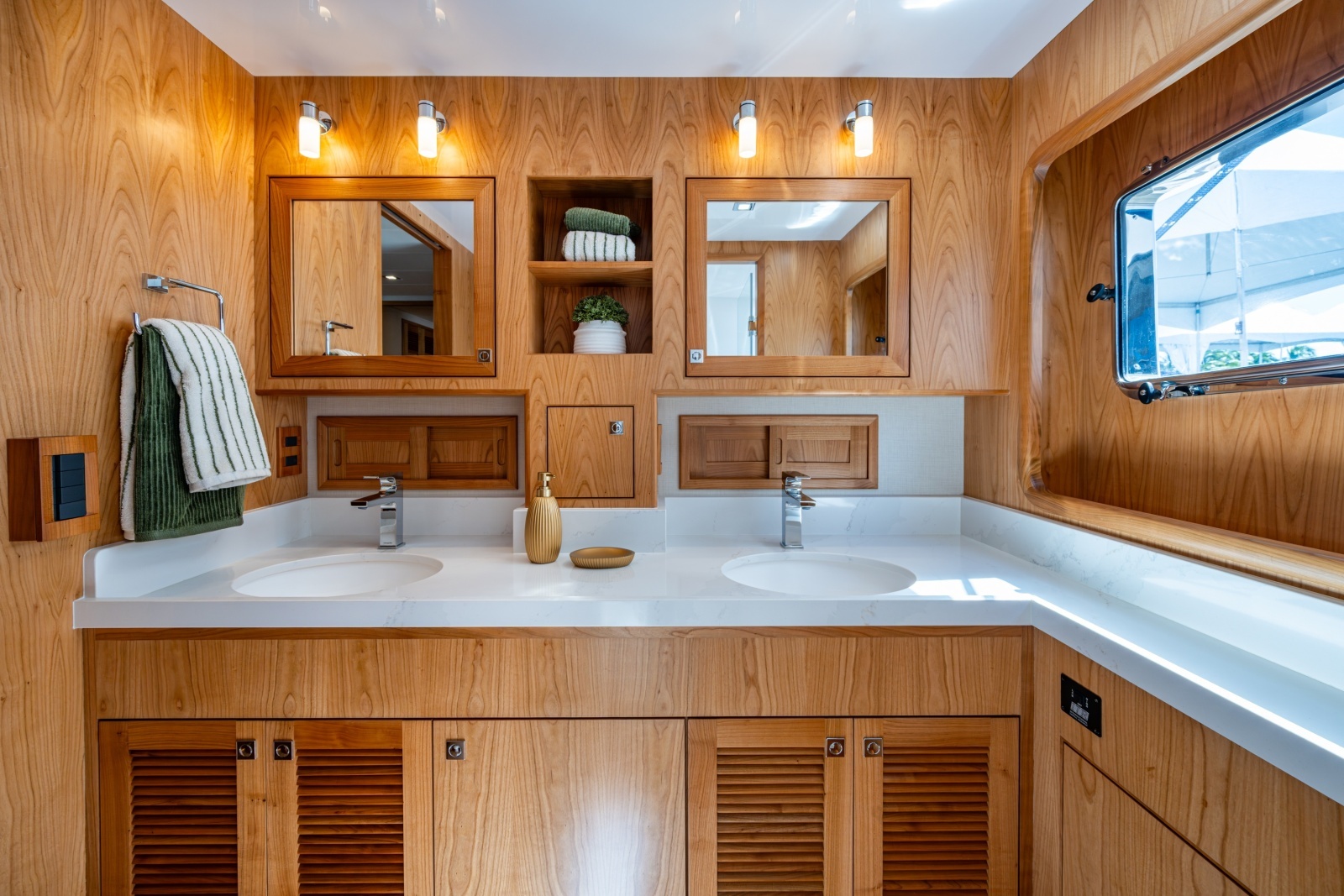 Owner Head Looking Aft