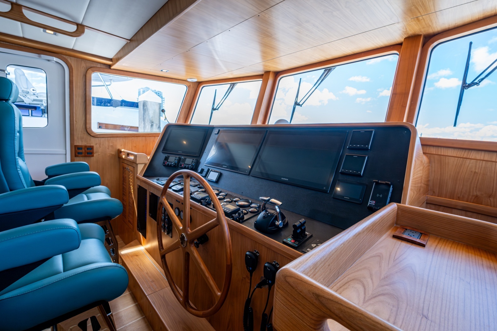 Pilothouse Helm