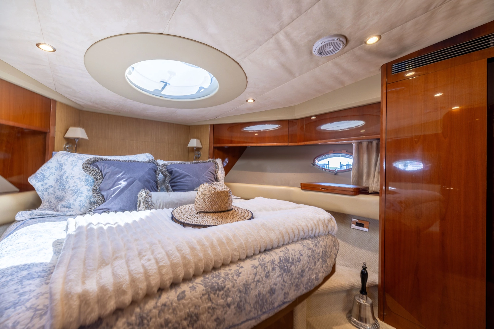 2008 Princess V53