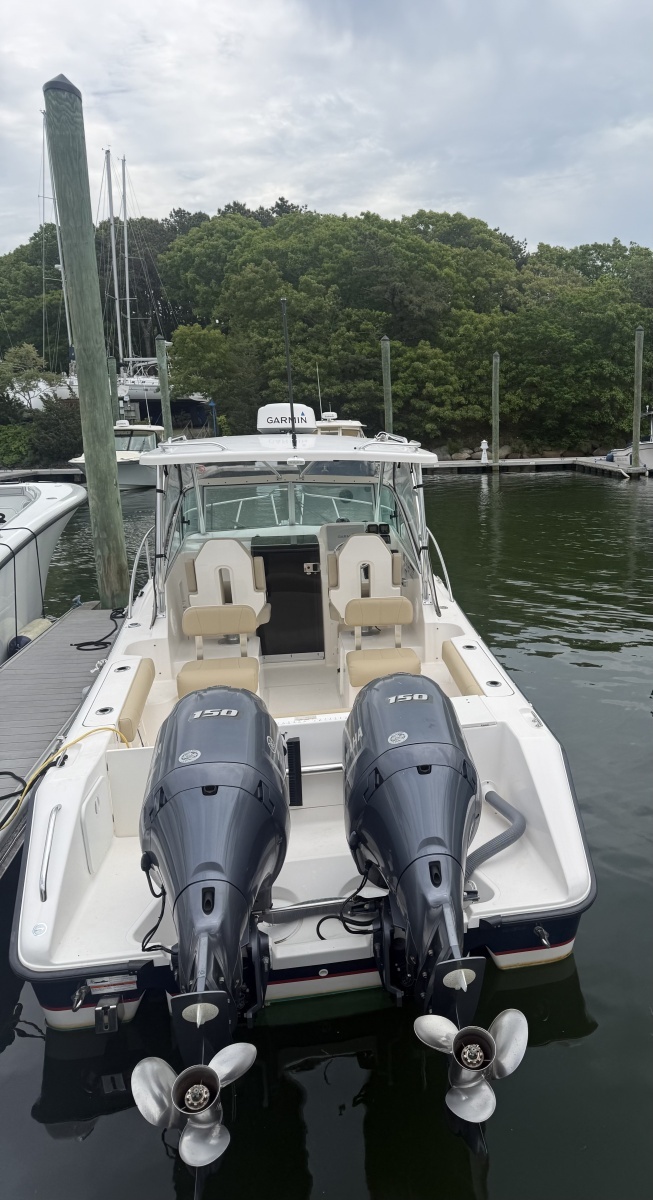 2016 Pursuit 255 Offshore