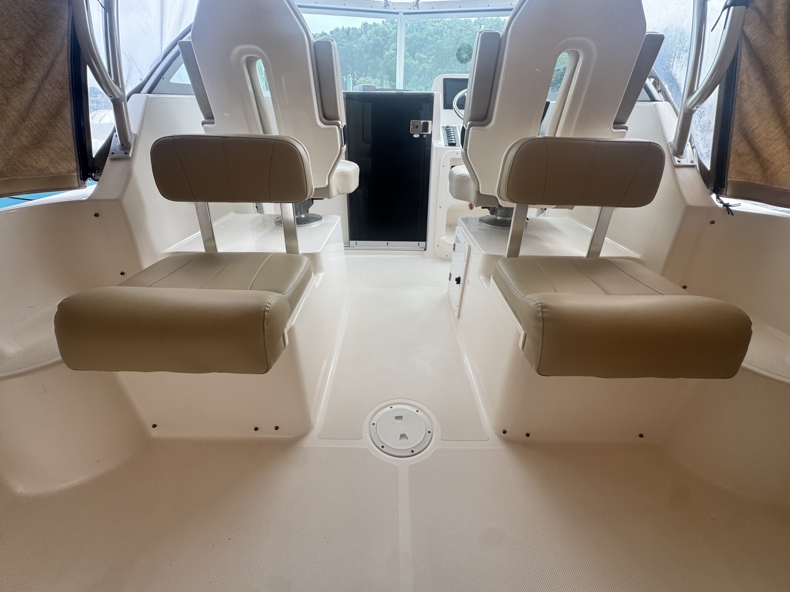 2016 Pursuit 255 Offshore