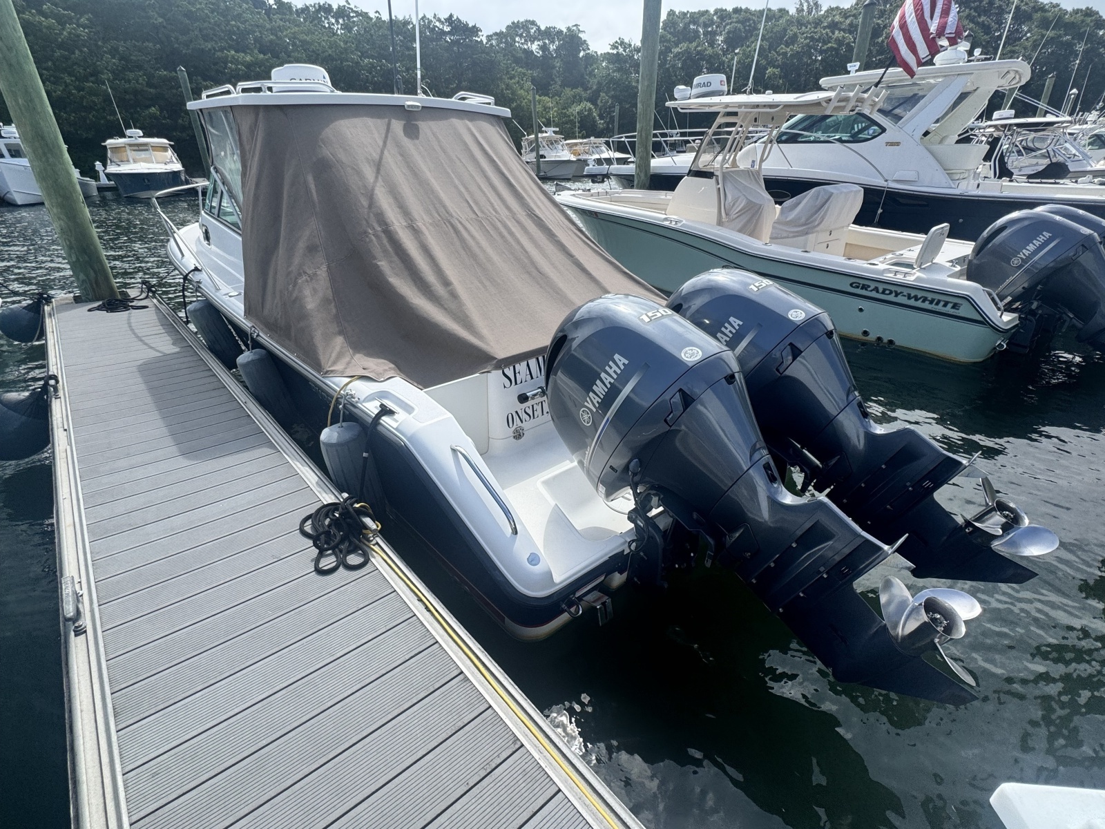 2016 Pursuit 255 Offshore