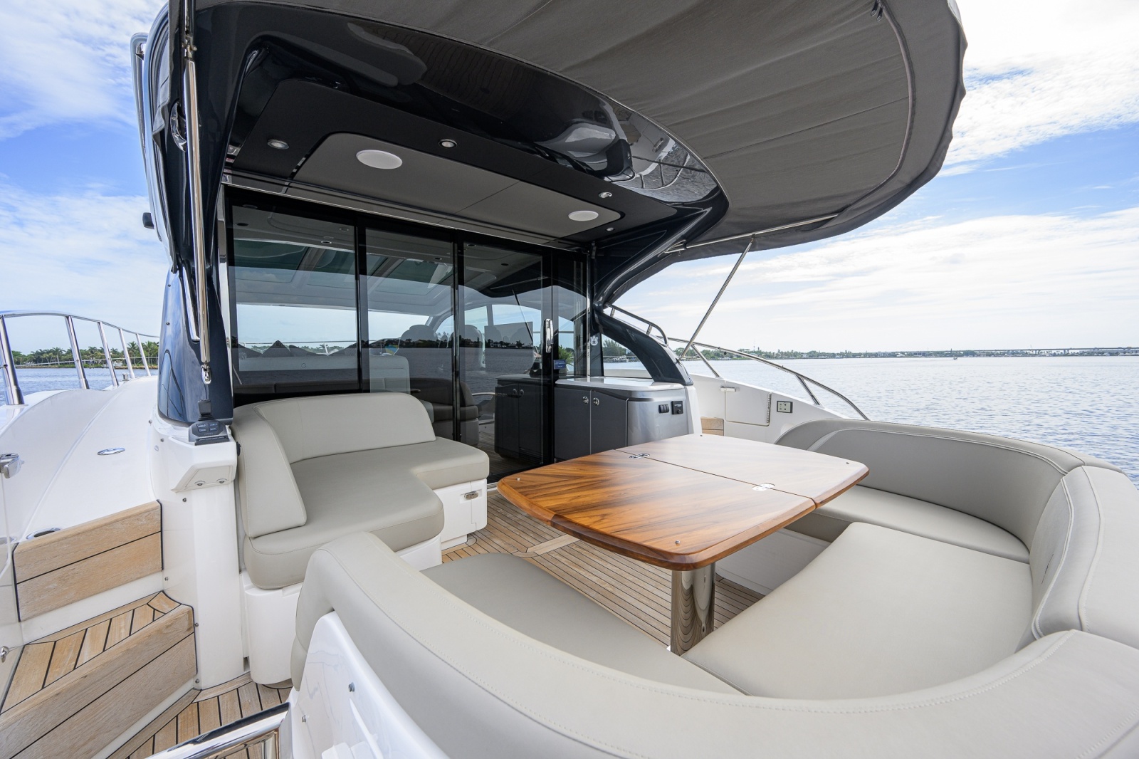Princess 50 - Crown - Cockpit
