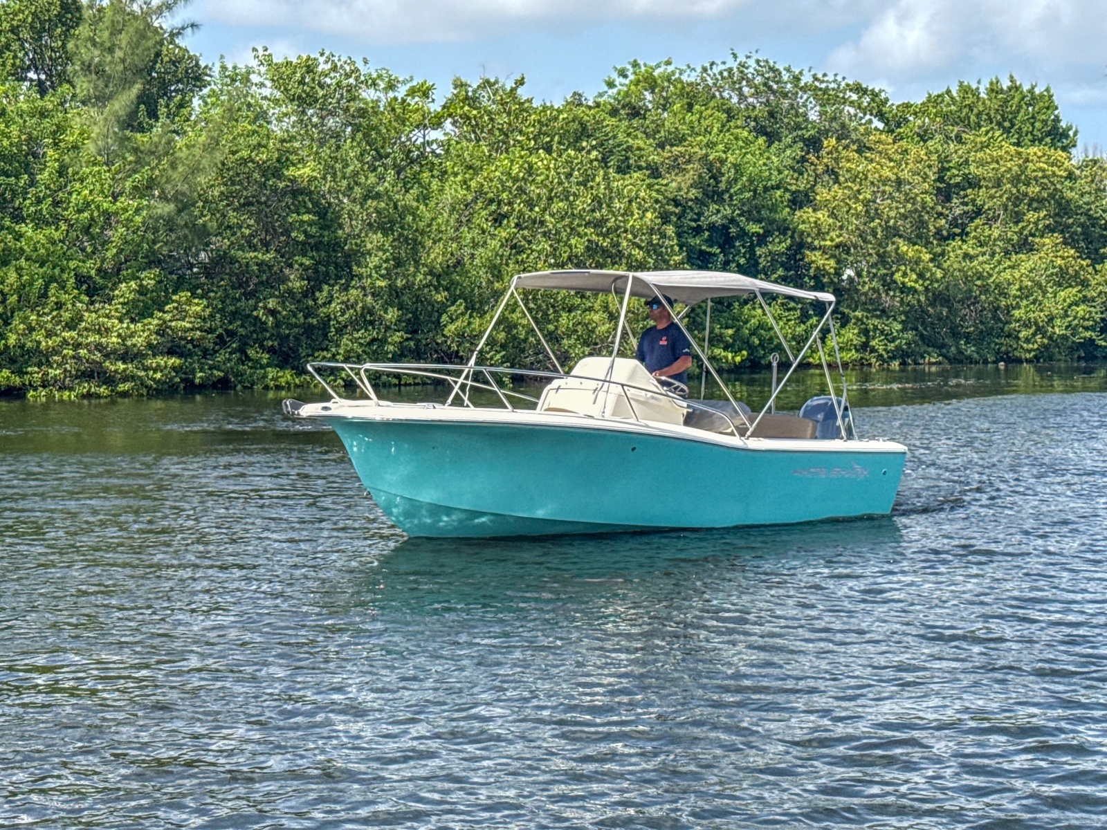 2023 White Shark 210CC