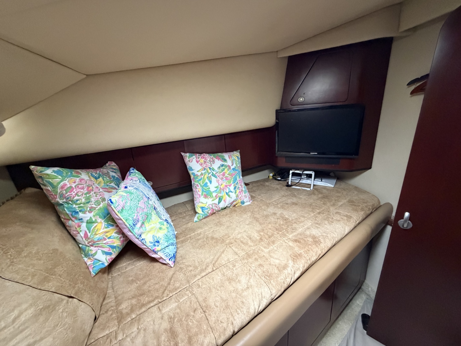 2005 Sea Ray 390 Motor Yacht