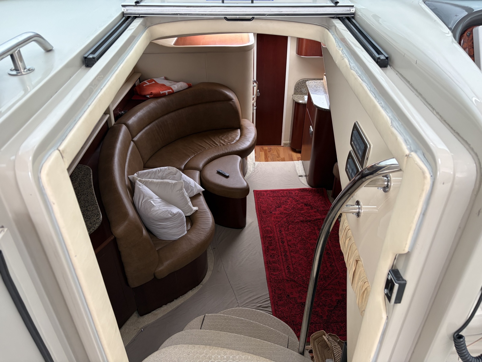 2005 Sea Ray 390 Motor Yacht