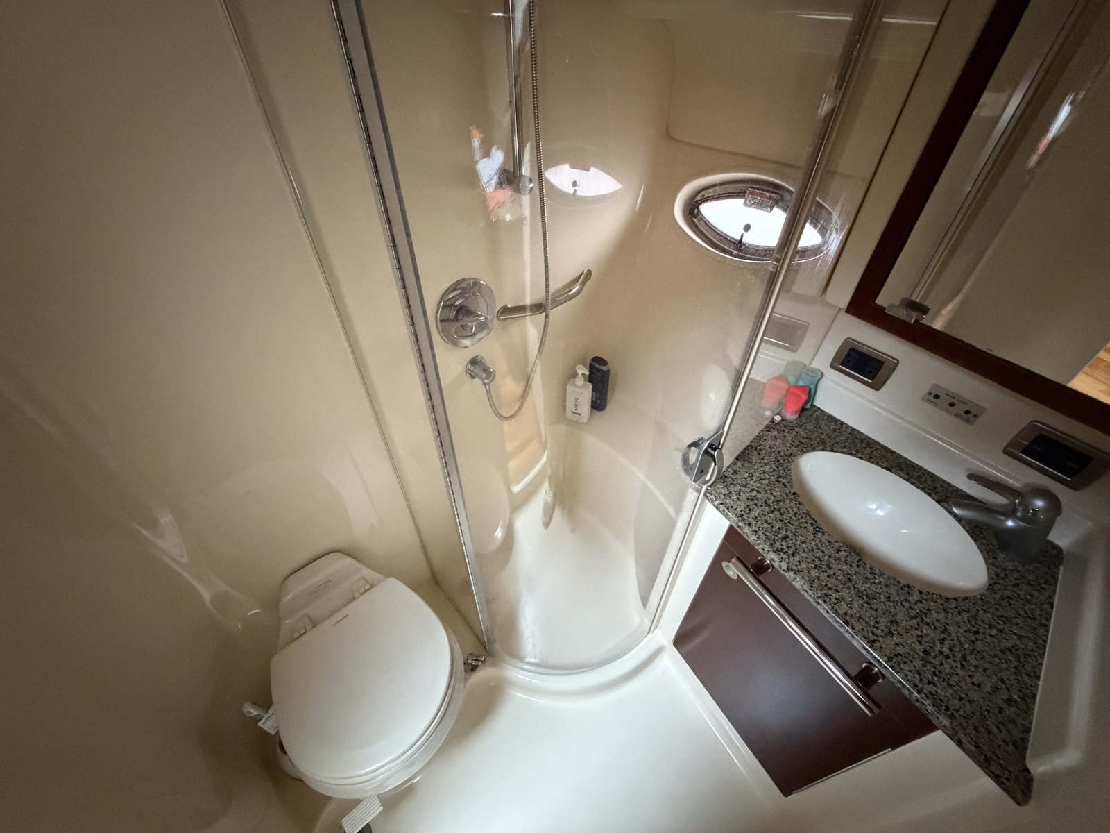 2005 Sea Ray 390 Motor Yacht