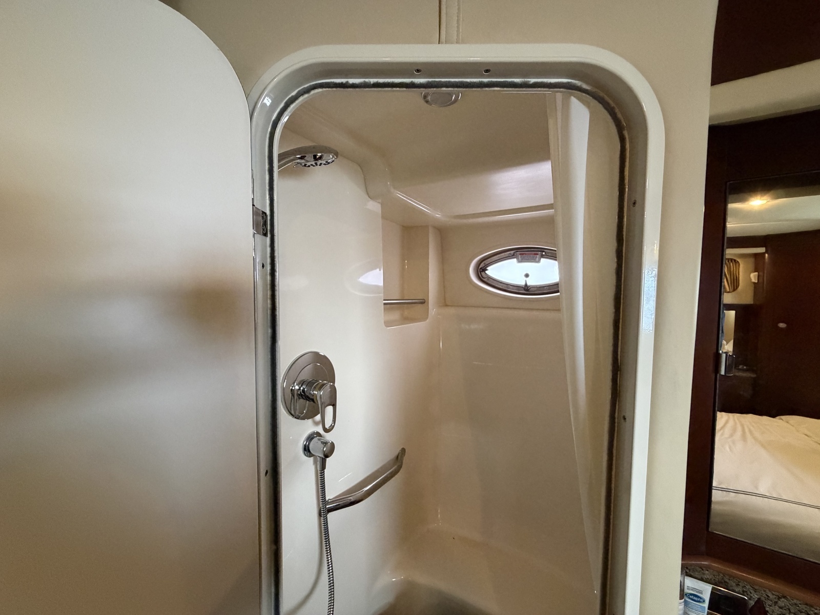 2005 Sea Ray 390 Motor Yacht