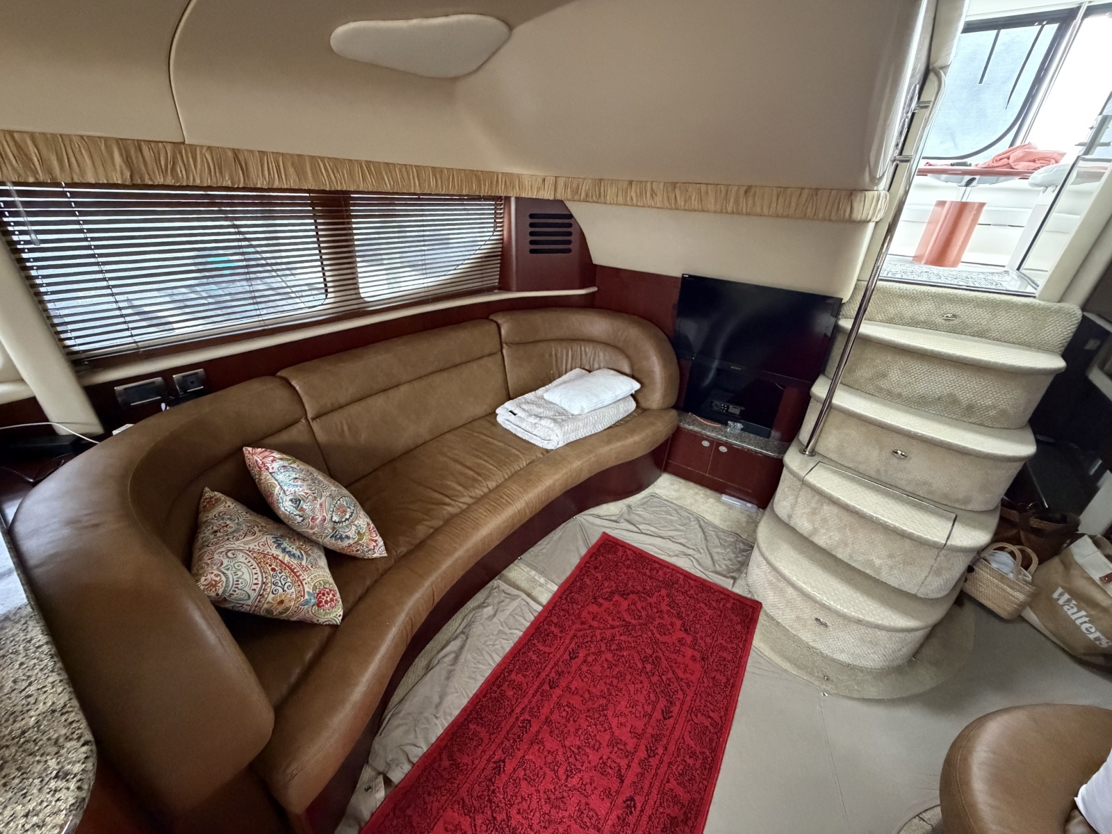 2005 Sea Ray 390 Motor Yacht