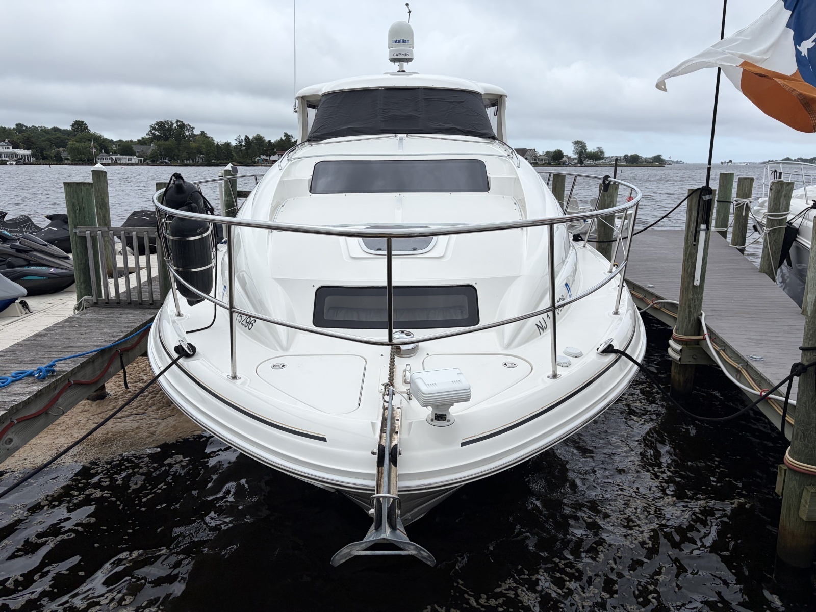 2005 Sea Ray 390 Motor Yacht
