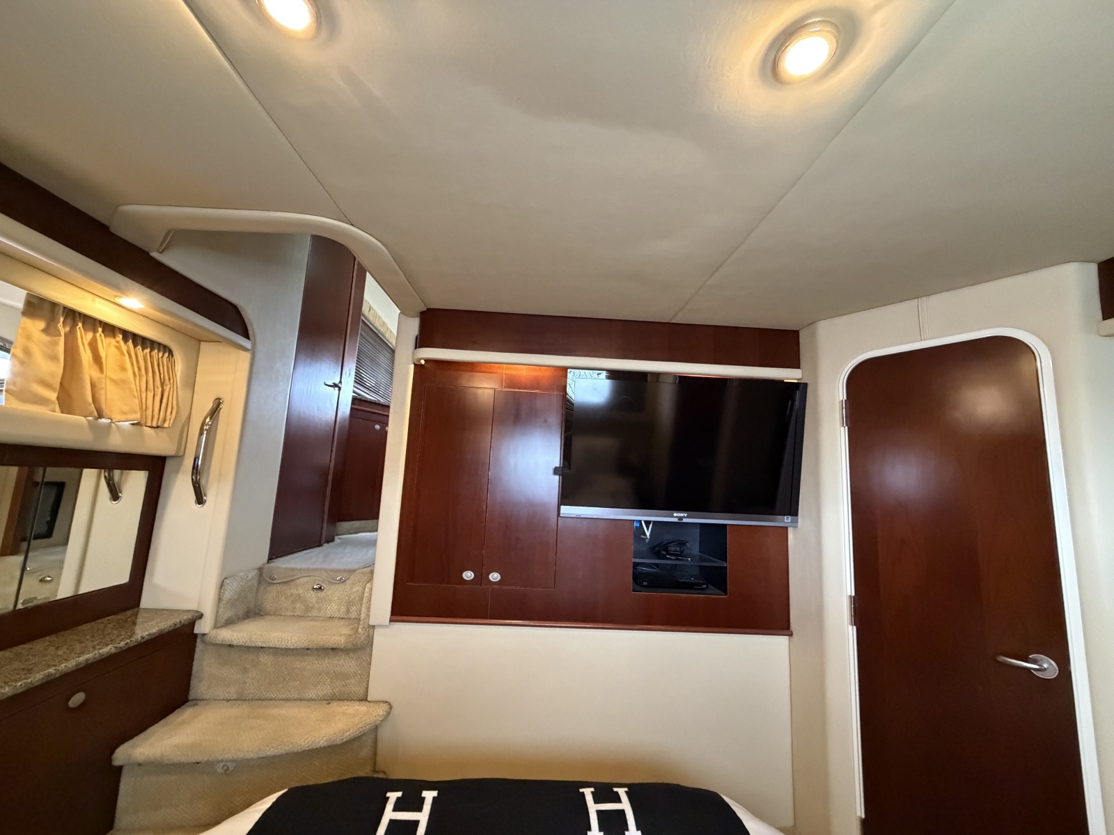 2005 Sea Ray 390 Motor Yacht