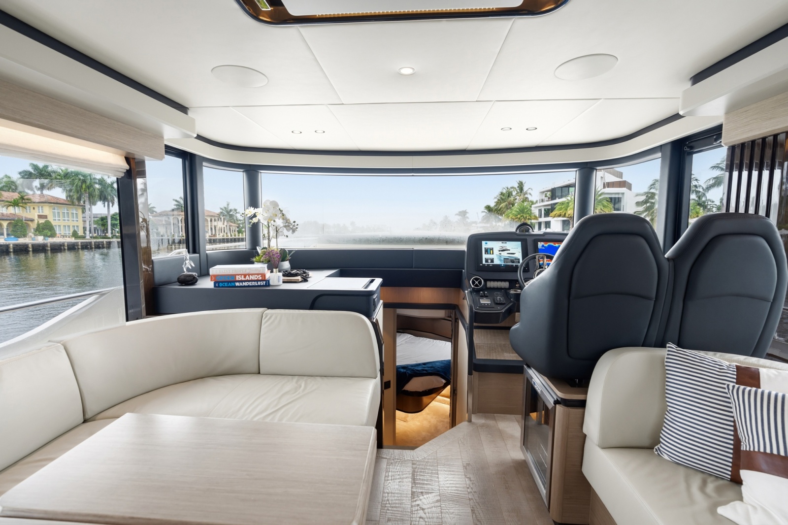 2022 Absolute Navetta 52
