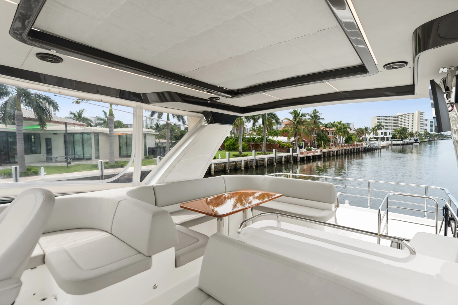 2022 Absolute Navetta 52